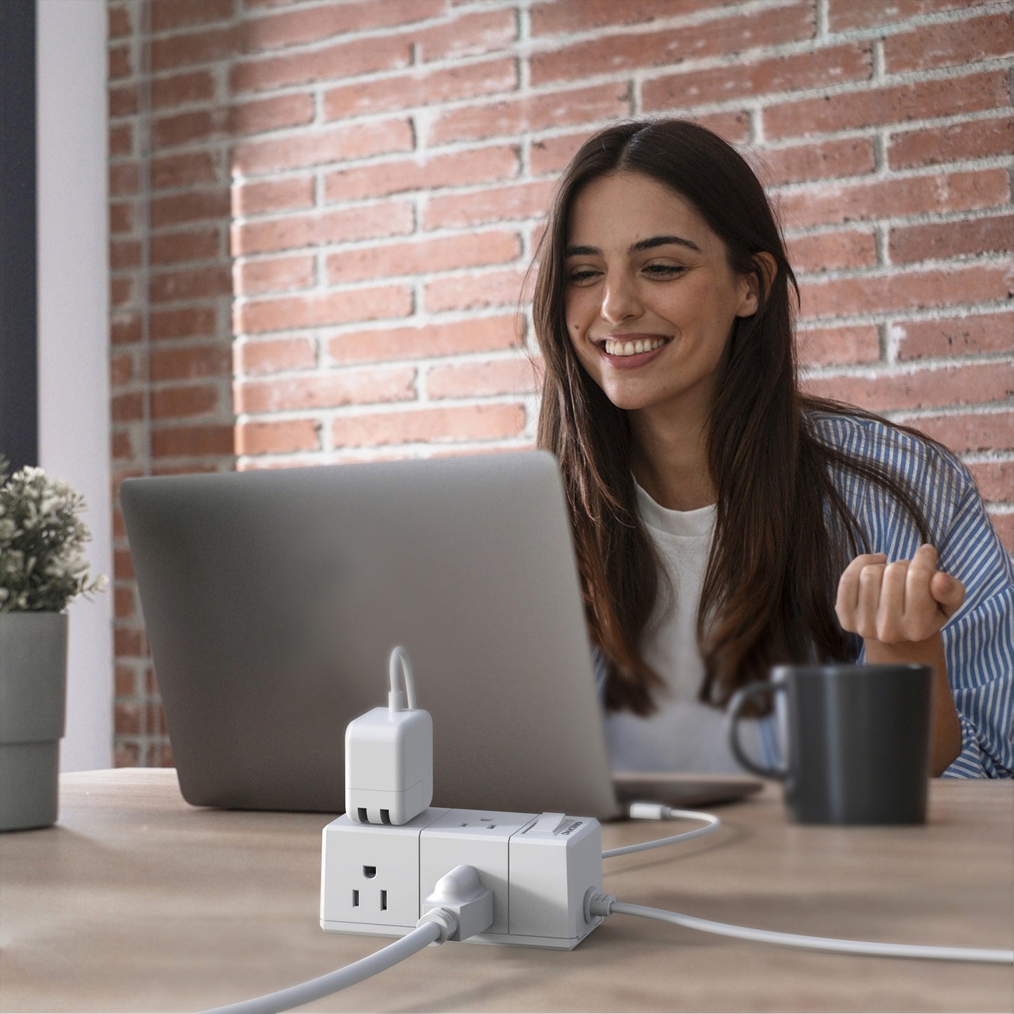 5ft Flat Plug Extension Cord - Flat Outlet Plug with 6 Power Outlets, No usb Sockets, Home Office Travel Dorm Room Essential, ETL, White